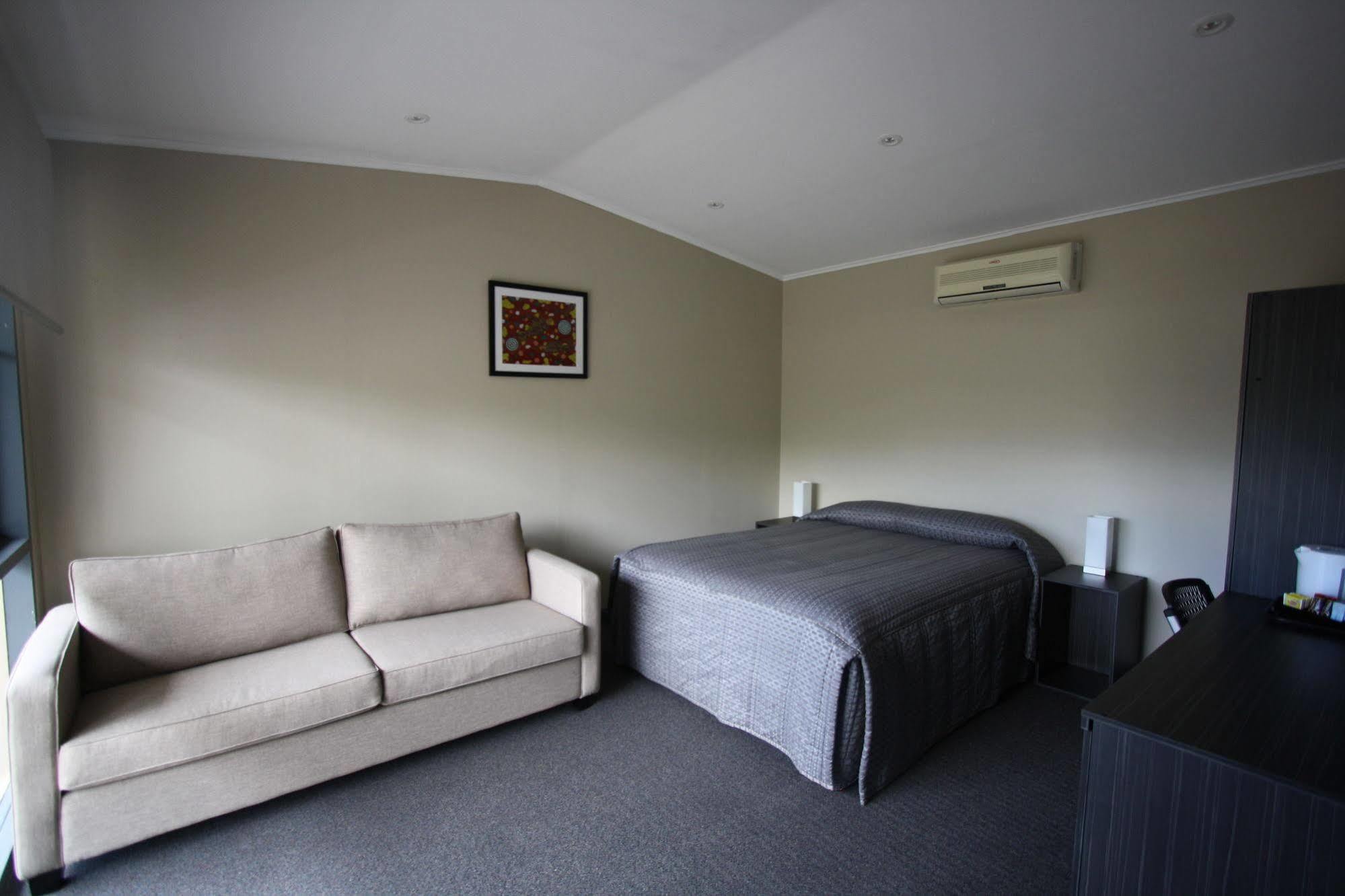 Copper City Motel Кобар Екстер'єр фото