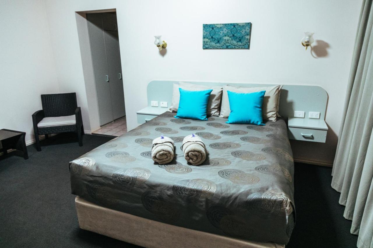 Copper City Motel Кобар Екстер'єр фото